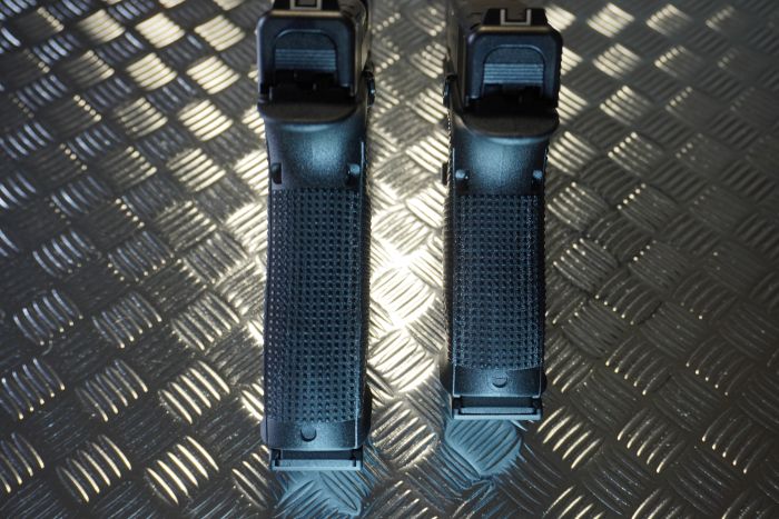 vue de dos des deux crosses 