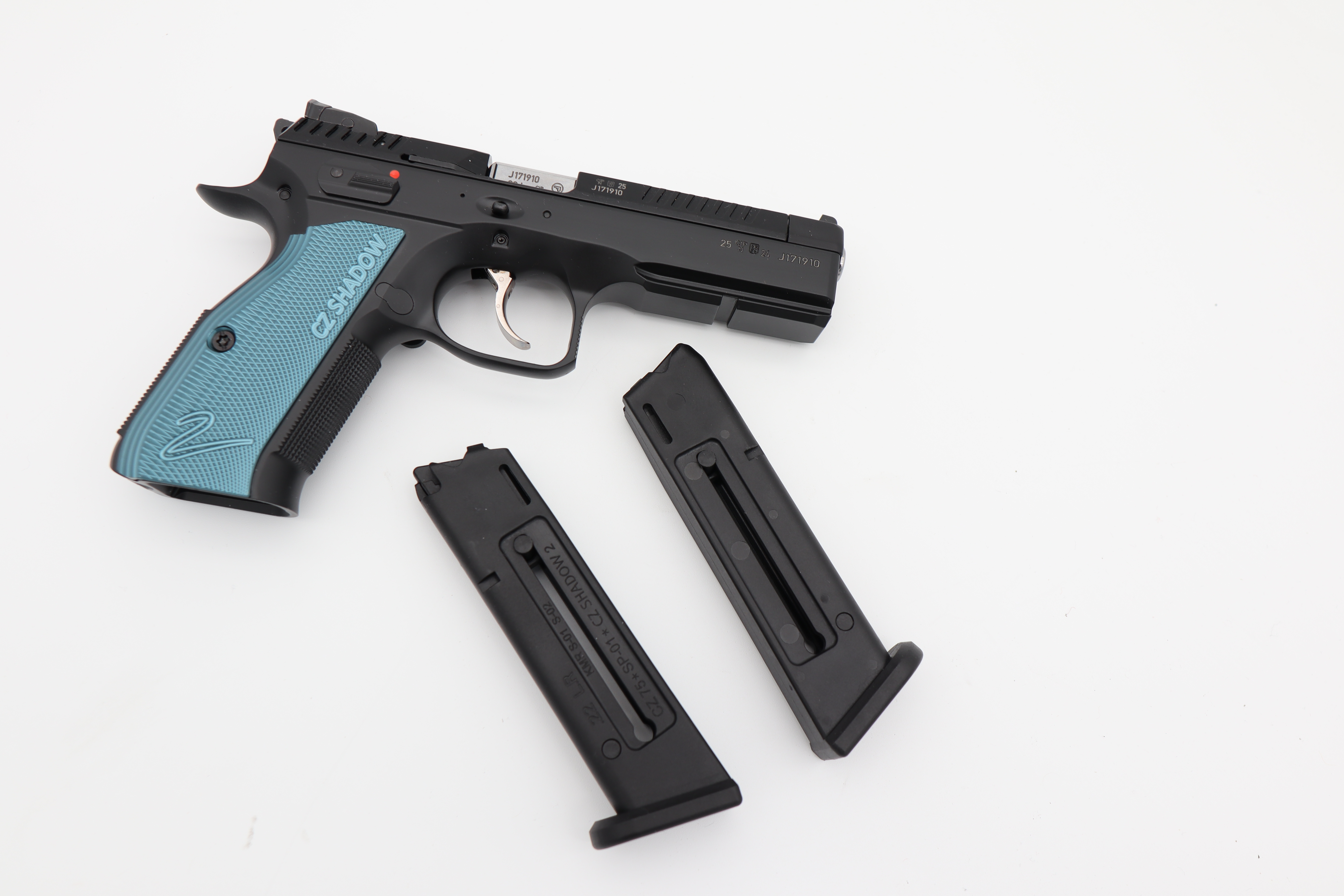 les chargeurs ont une capacit� de 10 cartouches