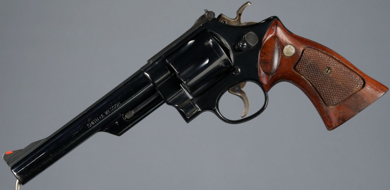 le S&W Mod�le 29 utilise le .44 Mag