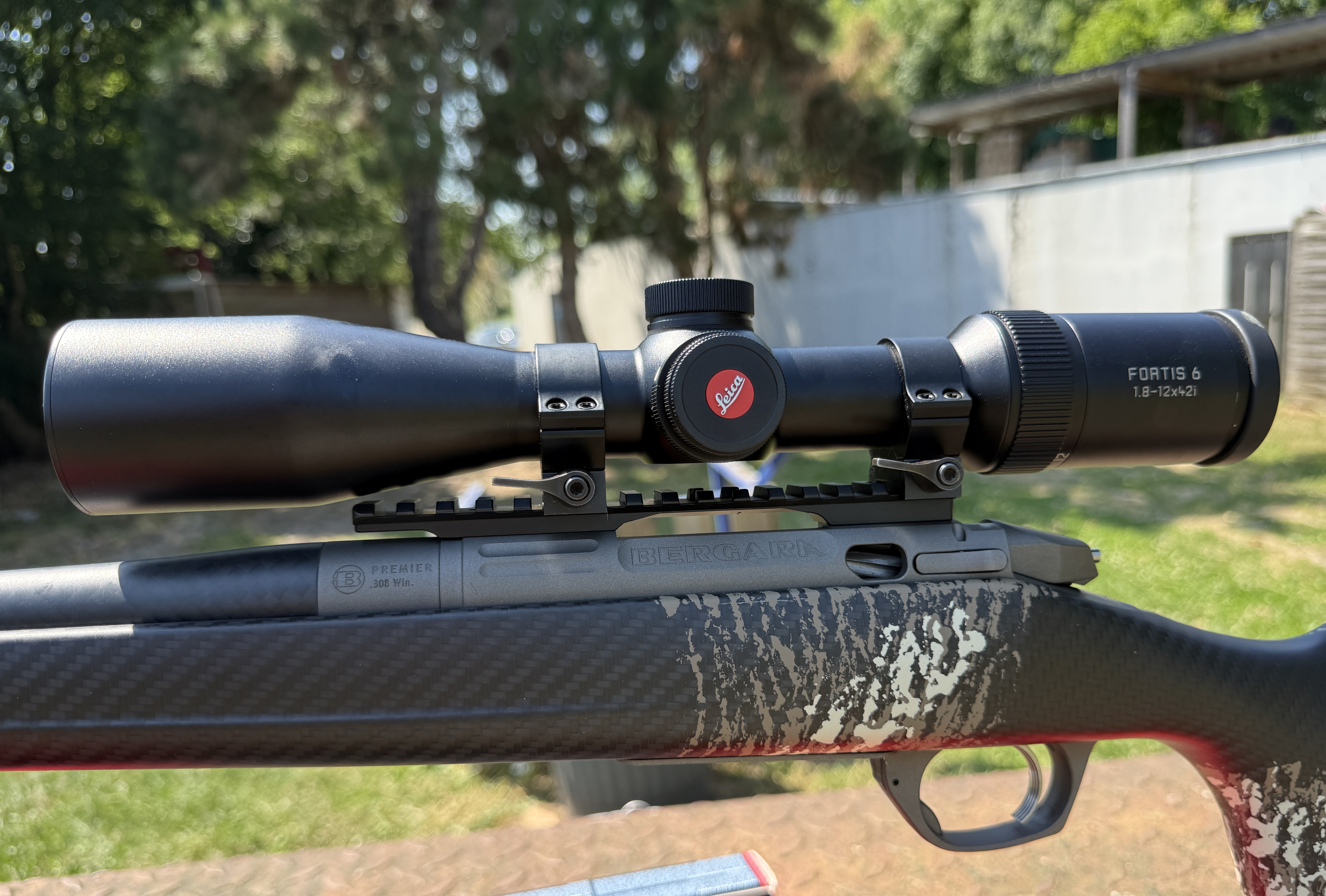 Pour notre test, nous avions �quip� la CIMA PRO d'un rail Picatinny Bergara (non fourni de s�rie) et d'une optique Leica Fortis 6 1,8-12x42i.