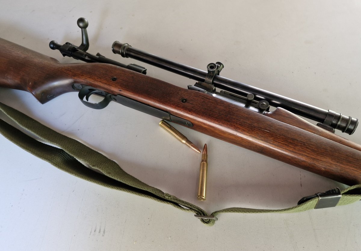 10. Optique Winchester A5  mont� sur le dessus du fusil