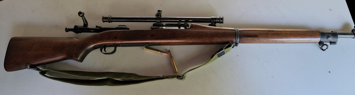 2.Carabine Springfield M1903 �quip� d_une optique Winchester A5 et d_une sangle