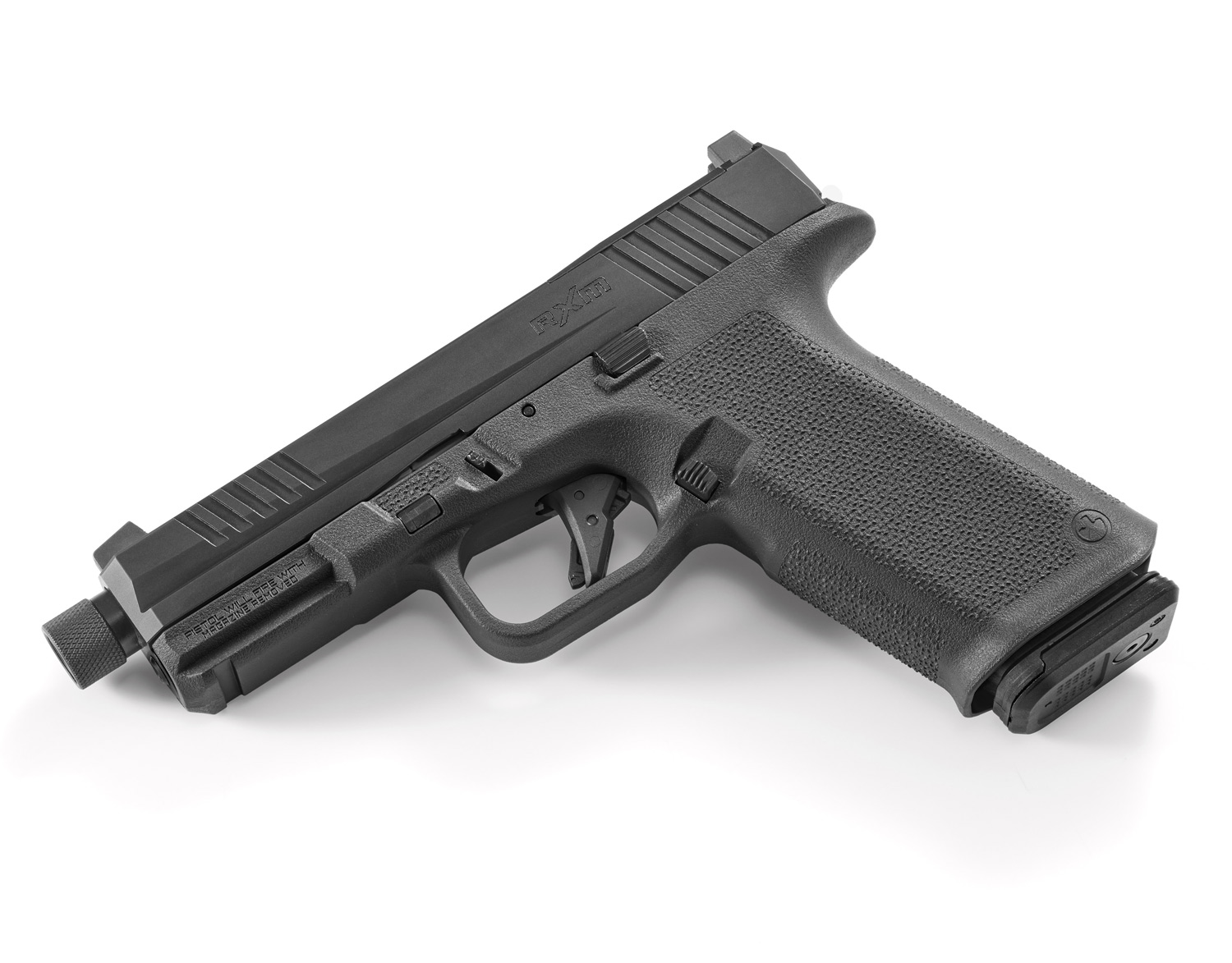 2. Aux USA, le RXM est disponible en plusieurs tailles et avec un canon filet�, on esp�re que ces mod�les arriveront bient�t en France.