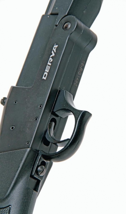 Le pontet, quand il est pouss� vers l'arri�re, permet l'ouverture du fusil.