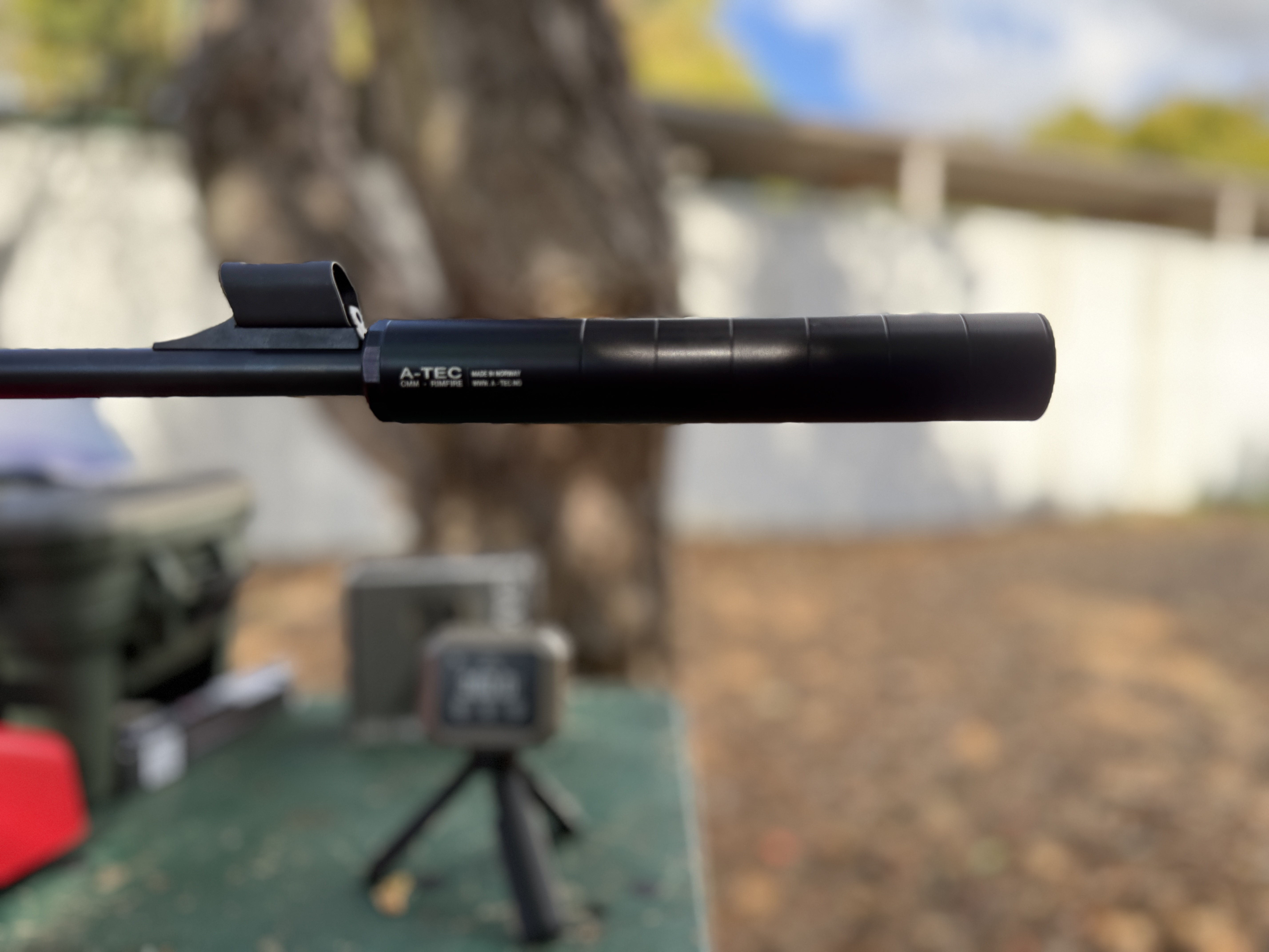 le CMM-6 viss� sur une carabine CZ 457 en calibre 22 LR�