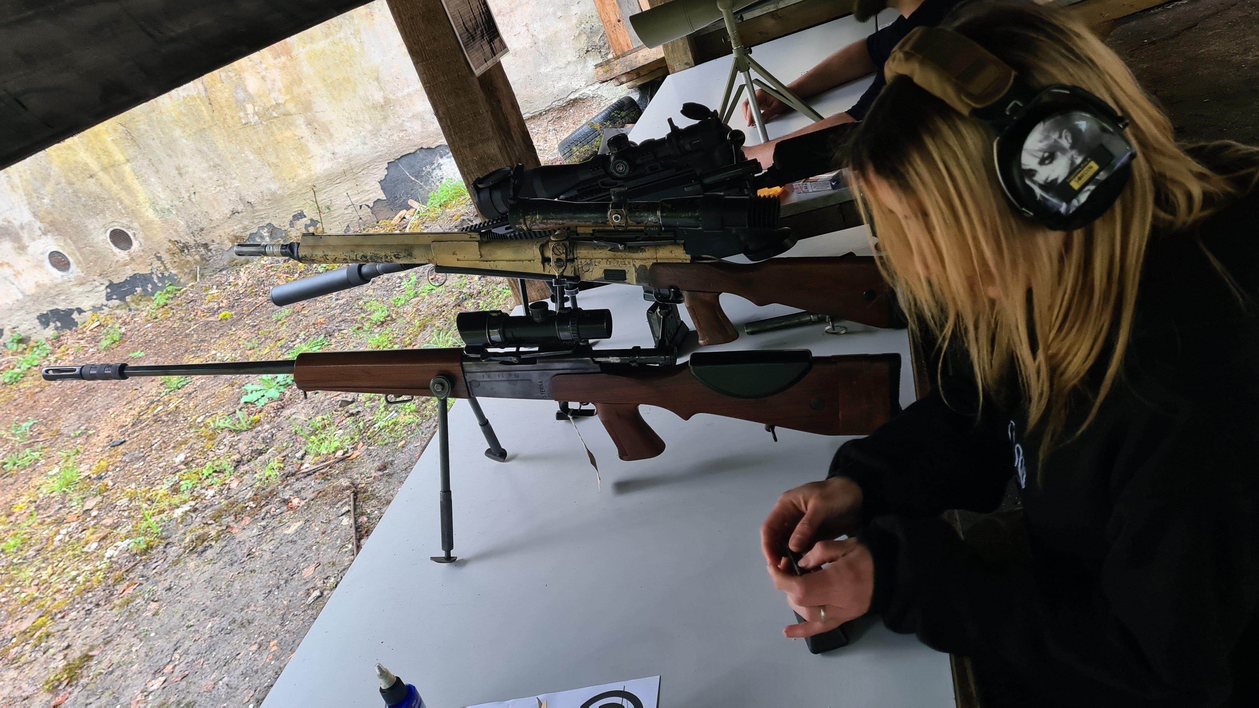  le chargeur du FR-F1 en acier peut recevoir 10 munition de .308 Winchester