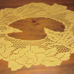 Napperon Centre de Table Papillons et fleurs.