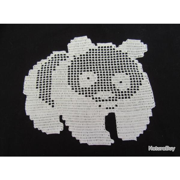 D�coration textile , napperon "Panda "  Linge de table. (1)