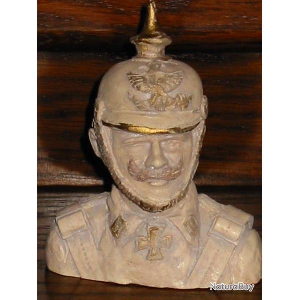 Buste casque � pointe