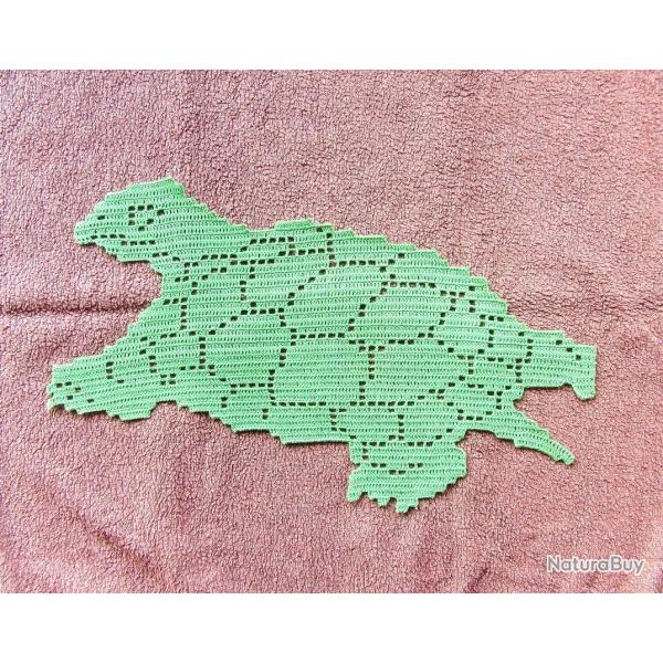 Tortue verte , napperon d�coration textile fait main.