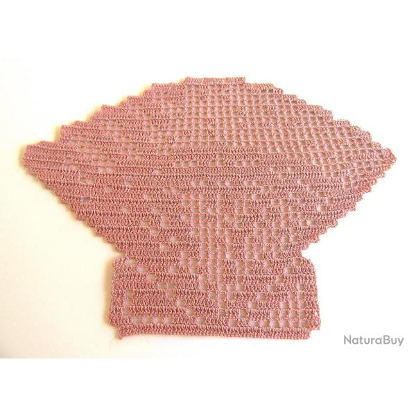 Napperon " Coquille Saint Jacques "  d�coration linge de table. Coquillage dentelle fait main.