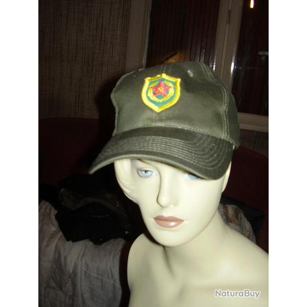 CASQUETTE  ecusson sovi�tique" taille r�glable kaki neuve