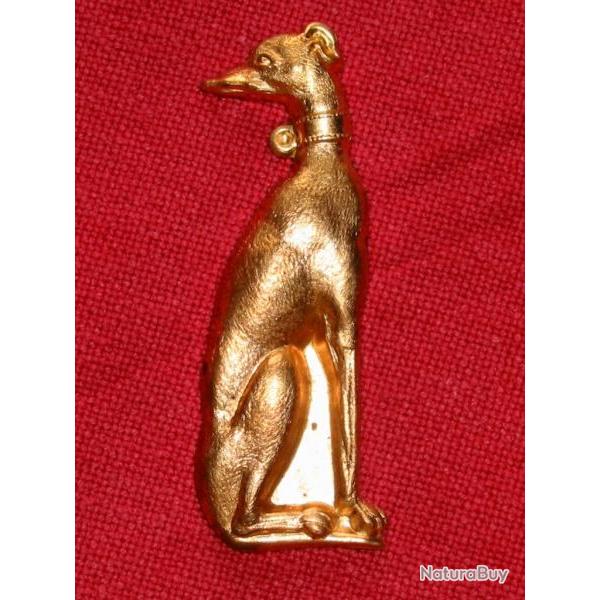 insigne de l�vrier