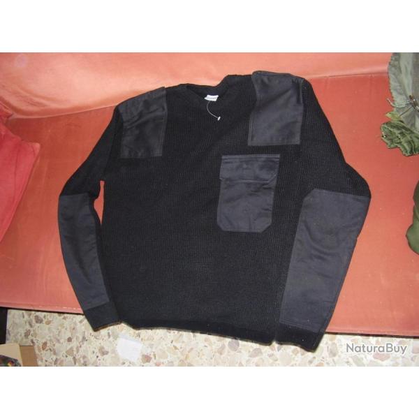 PULL  noir  city guard de Treesco  TAILLE S   NEUF