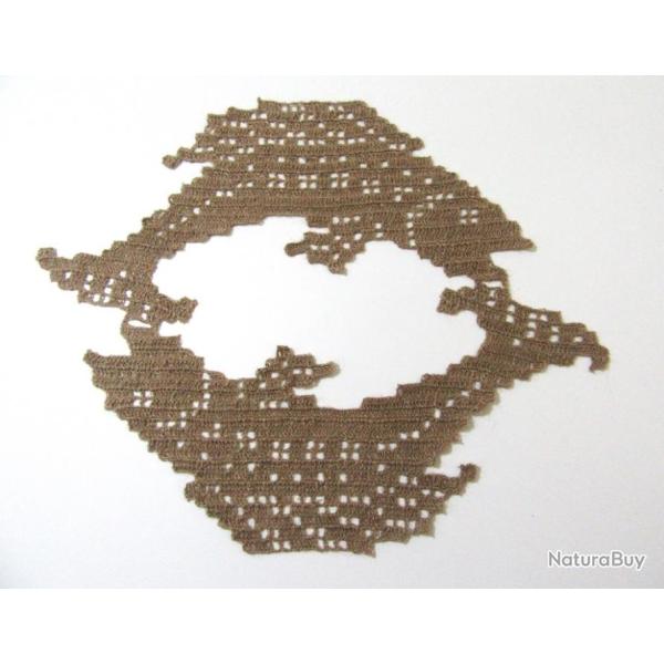 Poissons Duo . Napperon en ficelle de jute. Tapis de table d�coration textile.