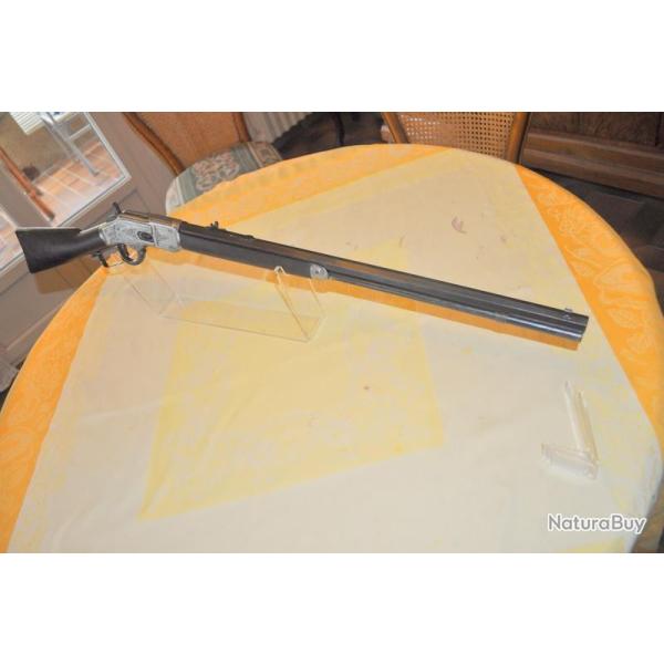 Winchester  1873 sporting rifle grav�e 32/20