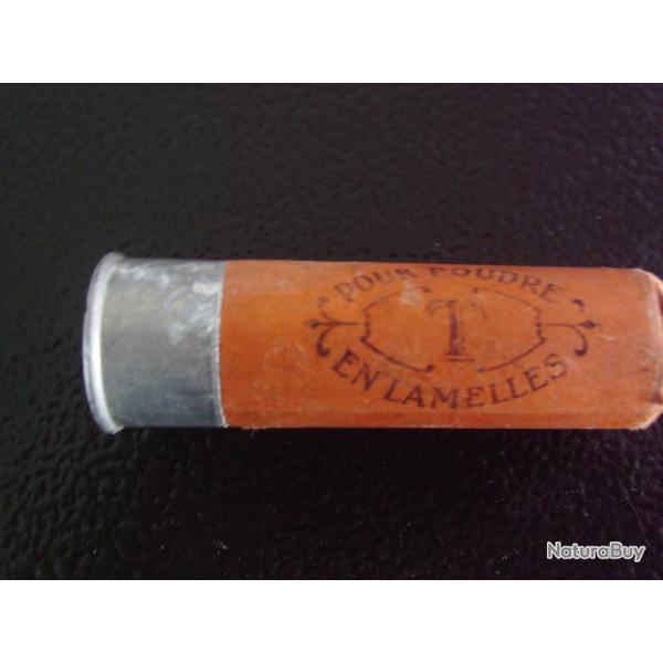 Douille carton de calibre 16 amorc�e ( culot en fer blanc )