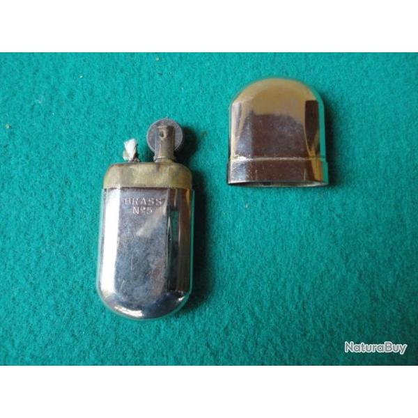 Briquet Brass No 5.
