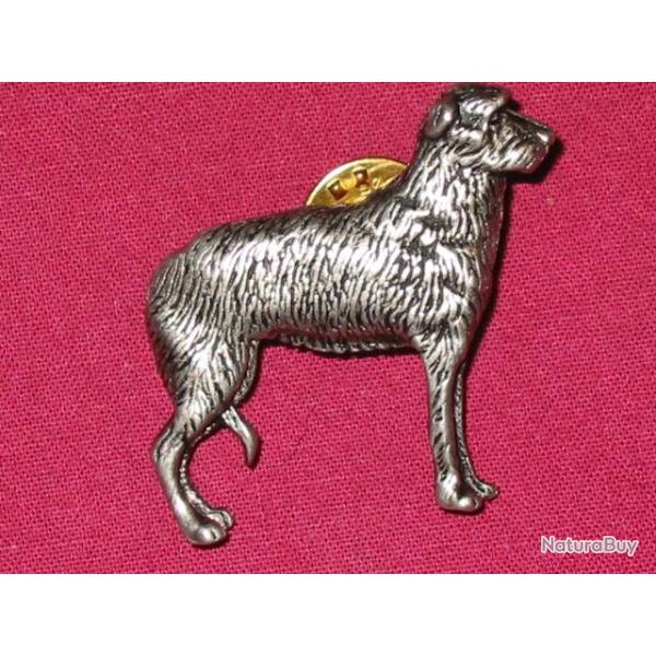 pin's chien de chasse