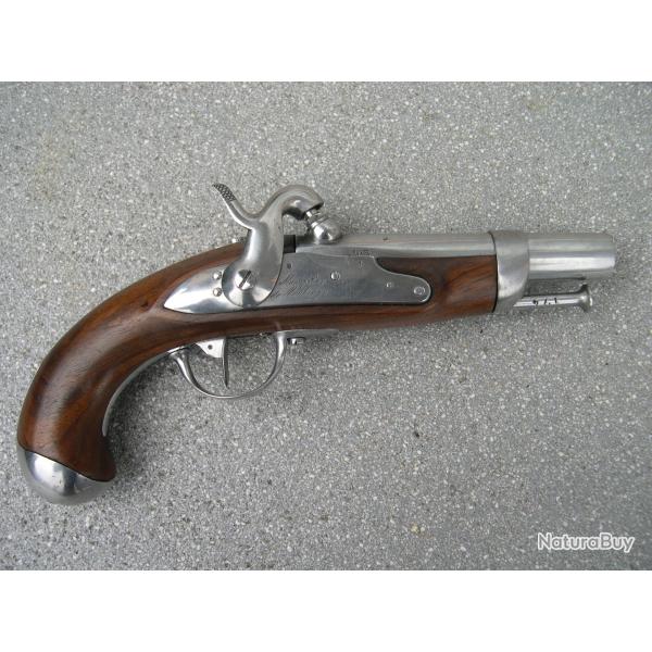 EXCEPTIONNEL PISTOLET DE GENDARMERIE Mod�le 1822 T