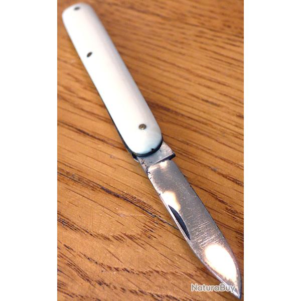 SUPERBE PETIT COUTEAU PLIANT POUR COLLECTION ENVIRON ANNEES 1950 PLAQUETTES EN OS T.B.E.DANS SON JUS