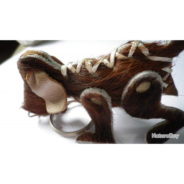 porte cl�s  en peau travail artisanal    CHIEN