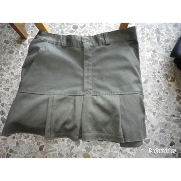 JUPE  taill�e dans pantalon kaki arm�e fran�aise  taille 40 NEUVE