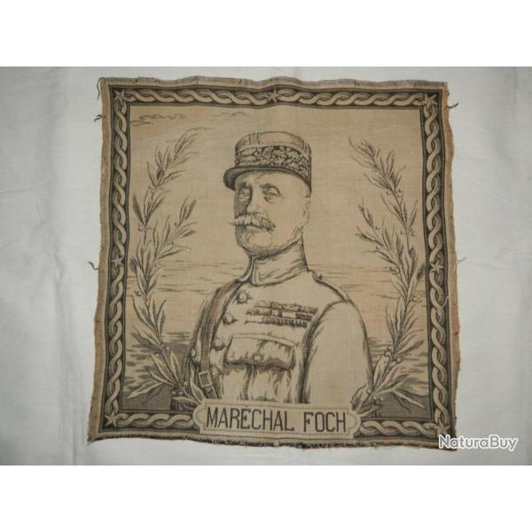 Tapisserie ancienne repr�santant le Mar�chal FOCH