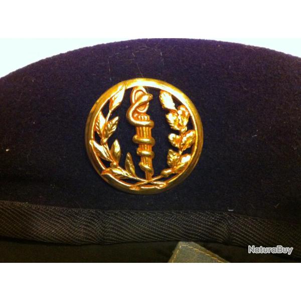 B�ret  service de sant� des arm�es