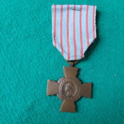 M&eacute;daille Croix du combattant.