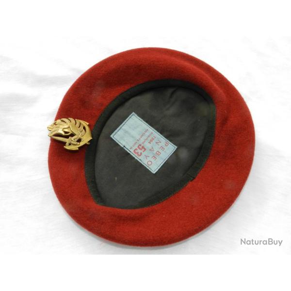 ANCIEN BERET ROUGE PARACHUTISTE INFANTERIE  MARINE + INSIGNE