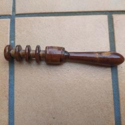 OBJET DE POILU COUSETTE  EN BUIS COUSETTE N5
