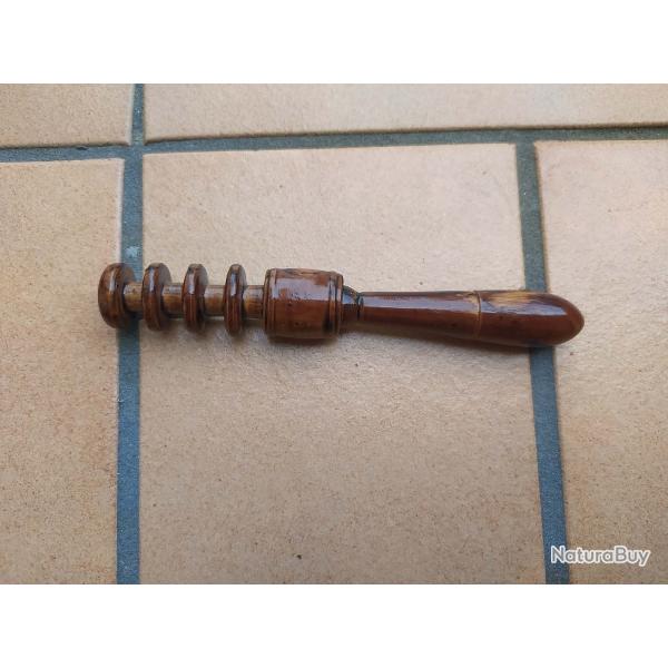 OBJET DE POILU COUSETTE  EN BUIS COUSETTE N5