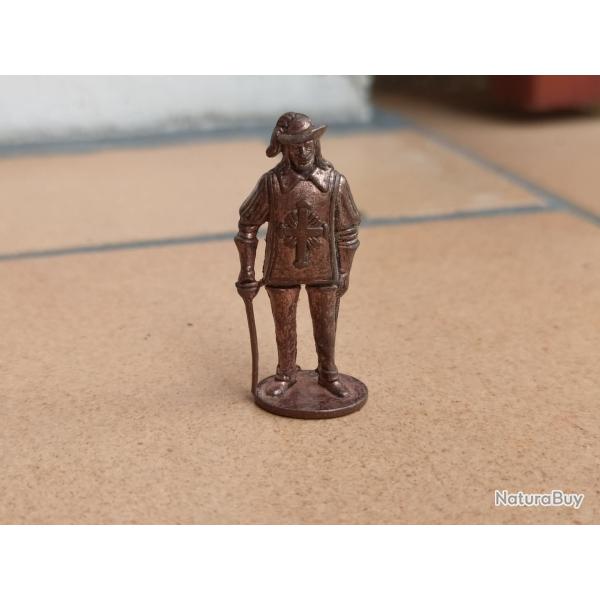 FIGURINE KINDER METAL  MOUSQUETAIRE FRANCAIS  METALLFIGUR SOCLE ROND