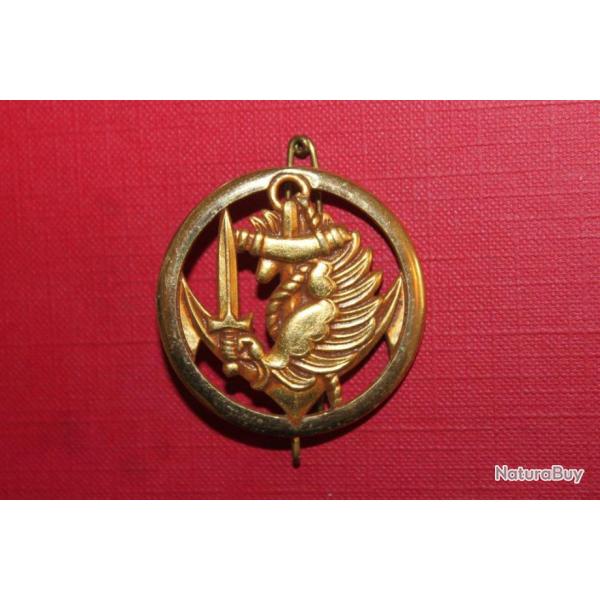 INSIGNE BERET PARACHUTISTES COLONIAUX (TYPE 1)
