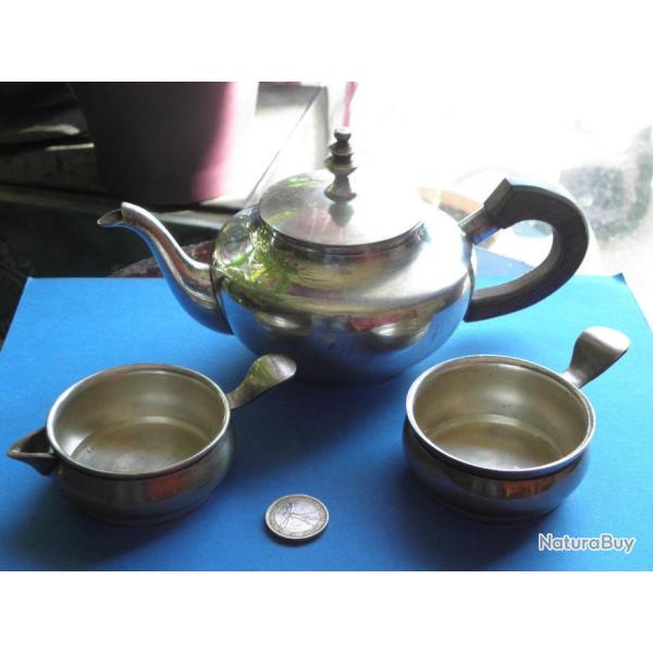 antique service a th� plaque argent c�libataires Th�i�re Bachelors Teapot