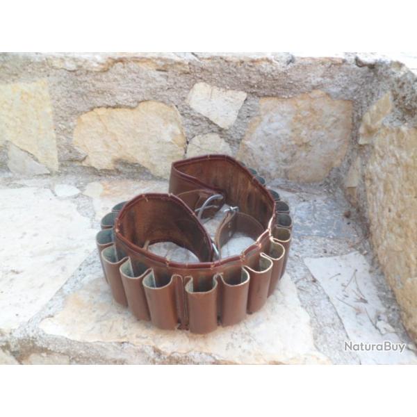 Cartouchi�re cuir calibre 12  ( mod�le 2 )