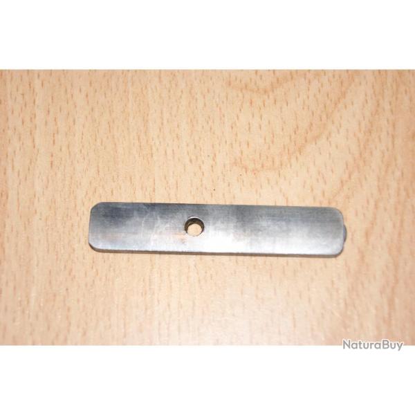 plaque (1) de recouvrement de bascule fusil chasse IDEAL MANUFRANCE r�f: 100049