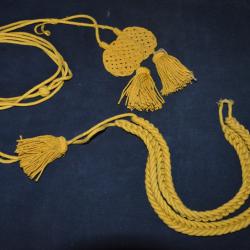 CORDON RAQUETTE CAVALERIE-COIFFURE & DOLMAN- EPOQUE 1° EMPIRE OU RESTAURATION