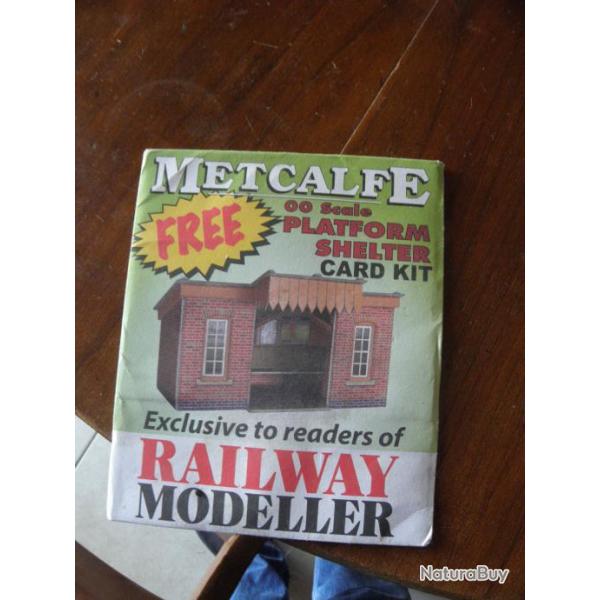 modle en carton   abri quai  ferroviaire OO