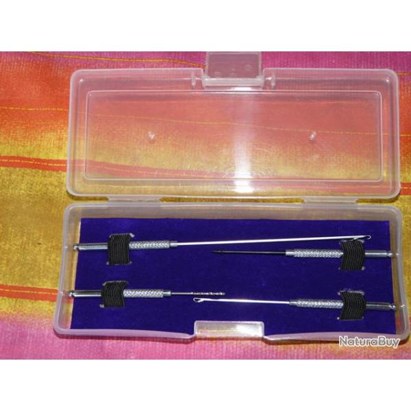 Coffret aiguille � bouillette et accessoires