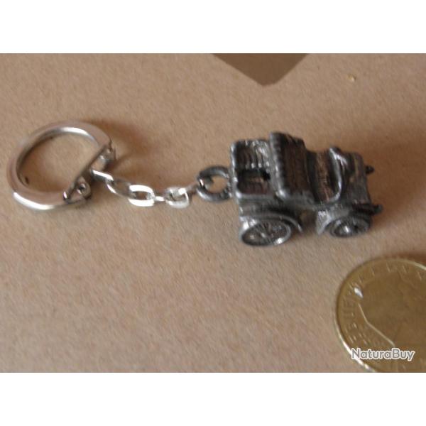 porte cle publicite esso voiture