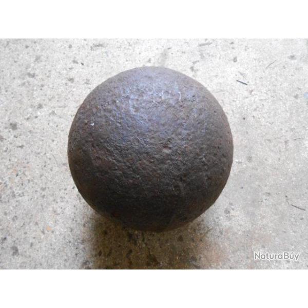 boulets de canons anciens
