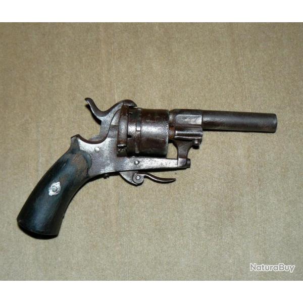 REVOLVER 7 MM