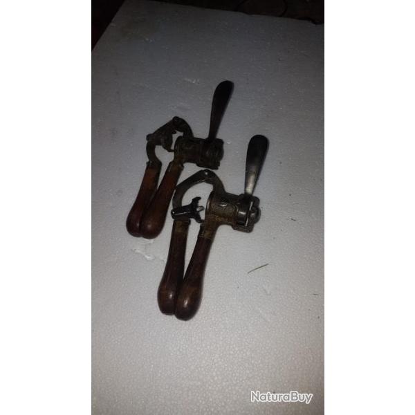 lot de deux rare sertisseurs en calibre 12 et 16