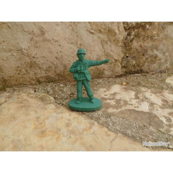 Top Originalit� Gomme en forme de militaire !! ref 02