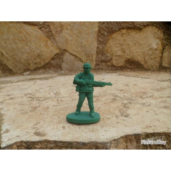 Top Originalit� Gomme en forme de militaire !! ref 03