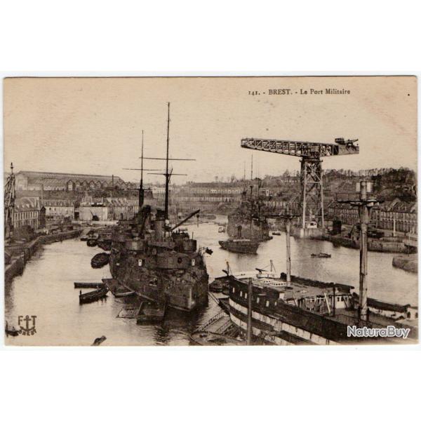 CPA - Marine Militaire BREST Le Port Militaire N1243