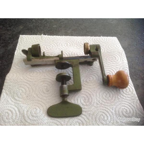 Beau sertisseur a broche del� Manu vert en calibre 16