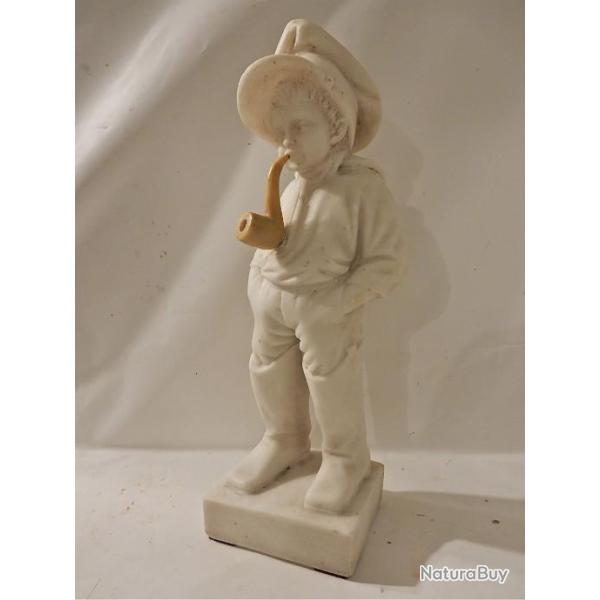 POULBOT enfant a la pipe en marbre sculpture